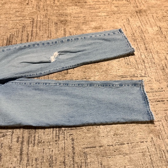 Women's Light Blue Distressed Jeans - Picture 6 of 6